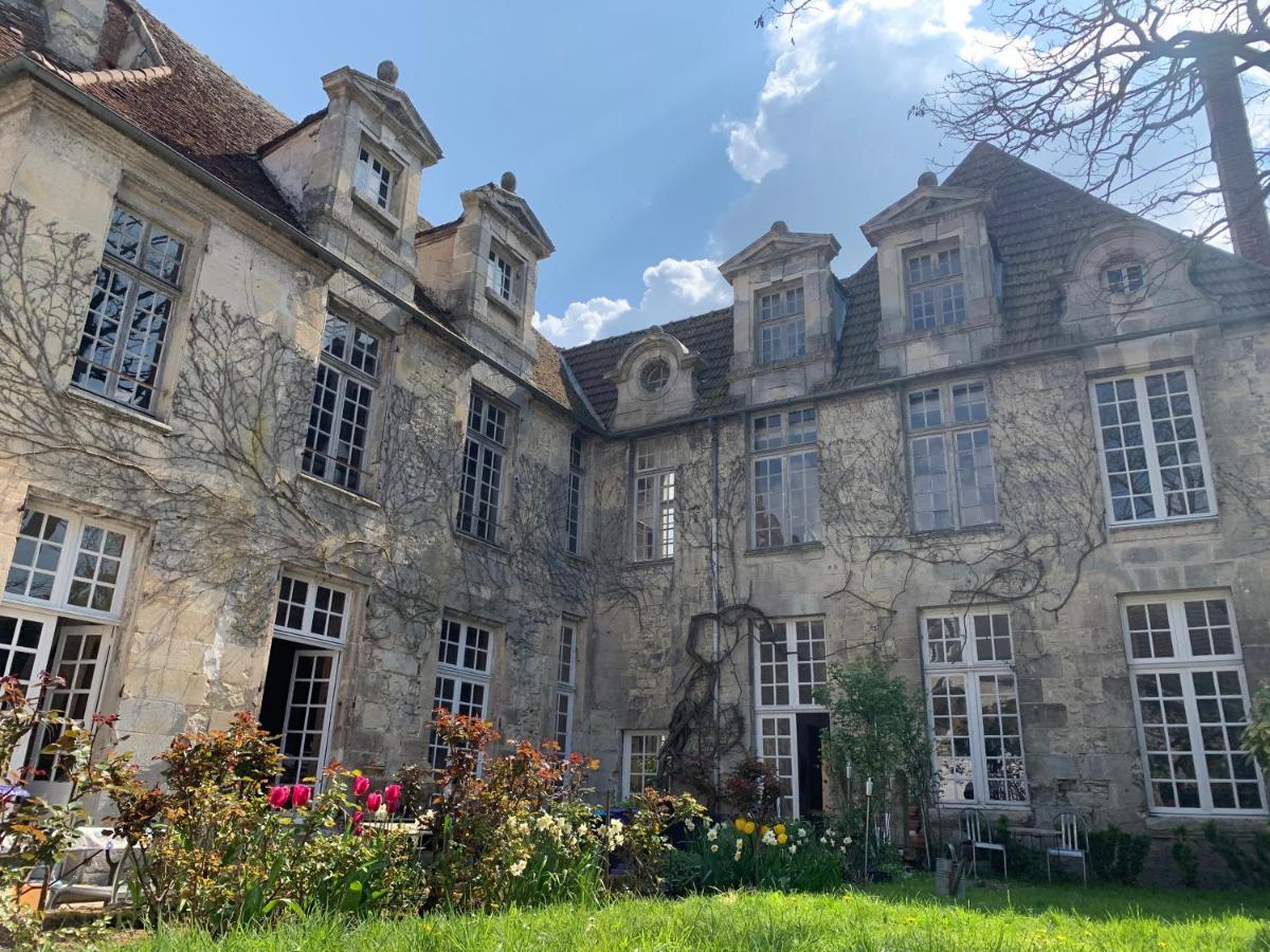 Hotel La Maison Saint Joseph Crépy-en-Valois Exterior foto